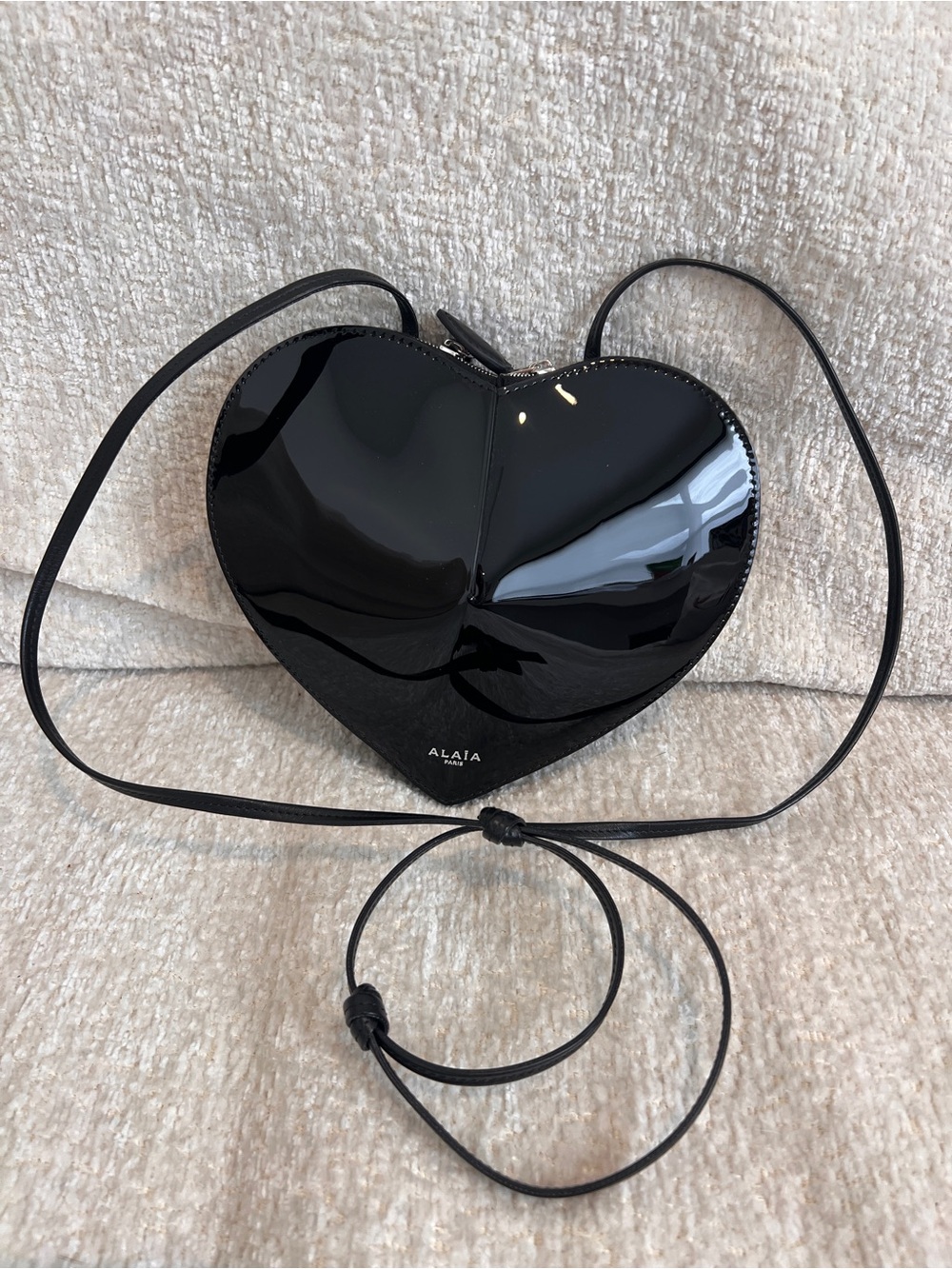 Alaïa Black Patent Le Coeur Heart Crossbody. New with dust bag. Unworn